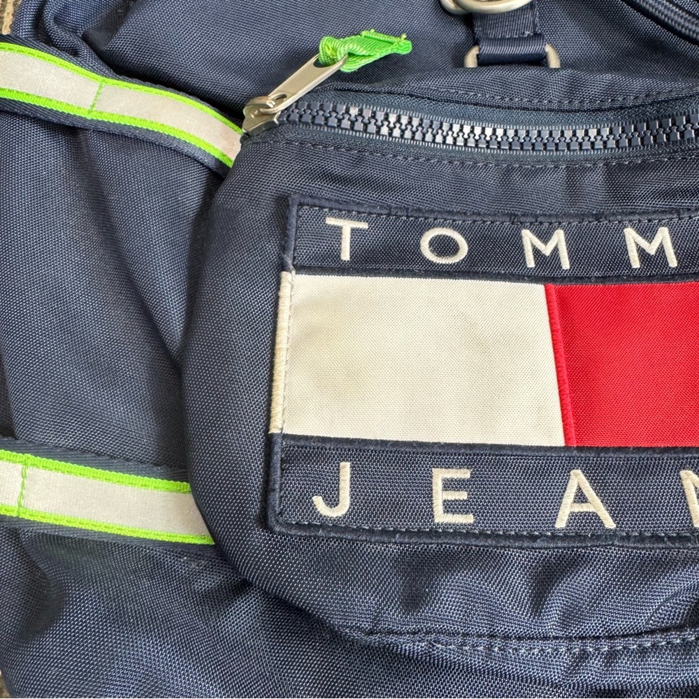 Tommy Hilfiger Navy and Neon Green Backpack - Picture 5 of 12